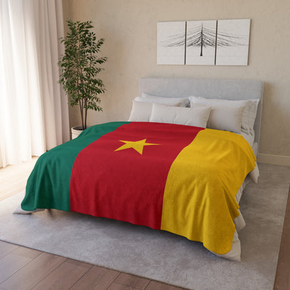 Cameroon Flag Sherpa Fleece Blanket